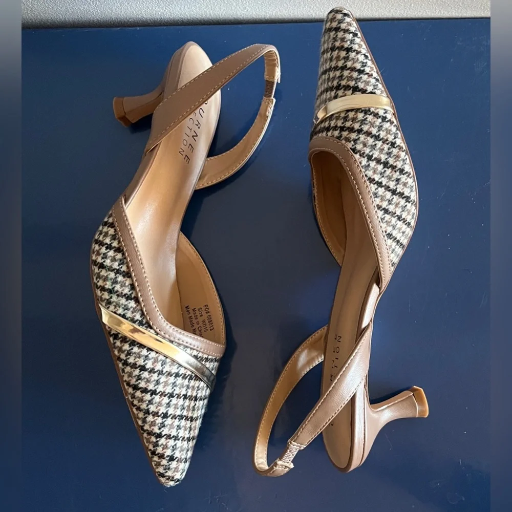 Journee Collection Plaid Heels With Gold Metallic Accent. Size 10. New